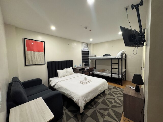 ザ サーキット マナー ホテル ニア アヤラ モールズ サーキット