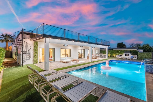 ニュー ザ カーサ プリバーダ エクスペリエンス