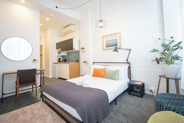 コージーグル | シック スタジオ | オアシス イン ザ ハート オブ ダーリングハースト