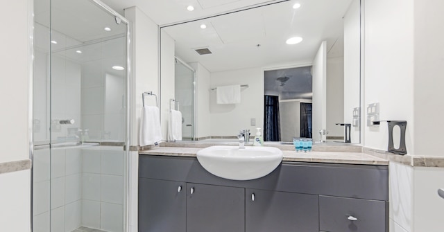 コージーグル | ハイマーケット | 1 ベッドルーム アパートメント オン ジョージ ストリート