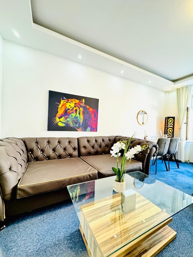 スペーシャス 7ベッドルーム アパートメント プライム ロケーション