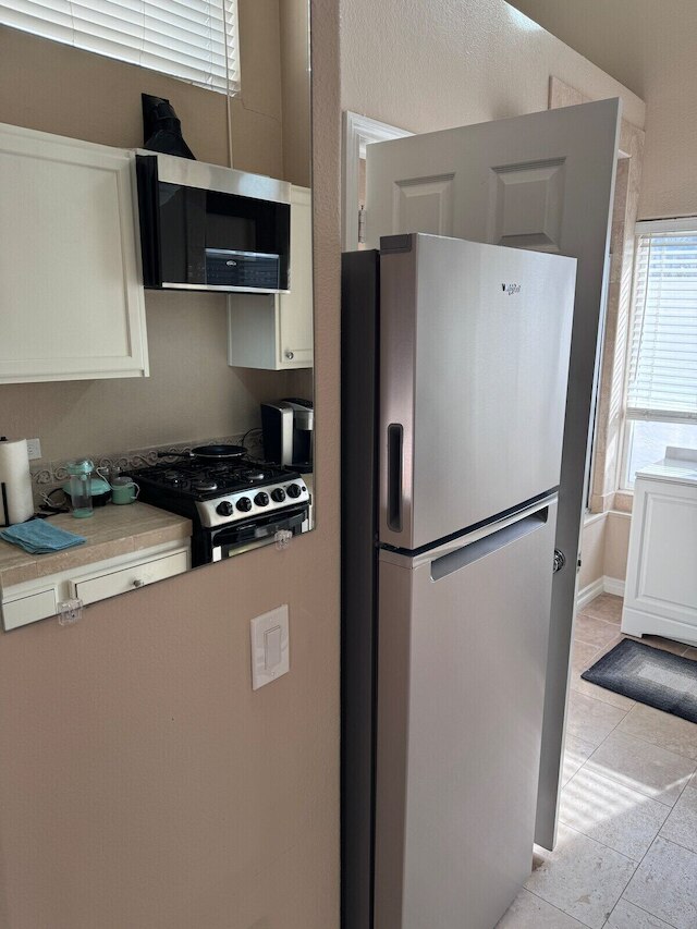 スタジオ イン クワイエット ゲーテッド SFR コミュニティ