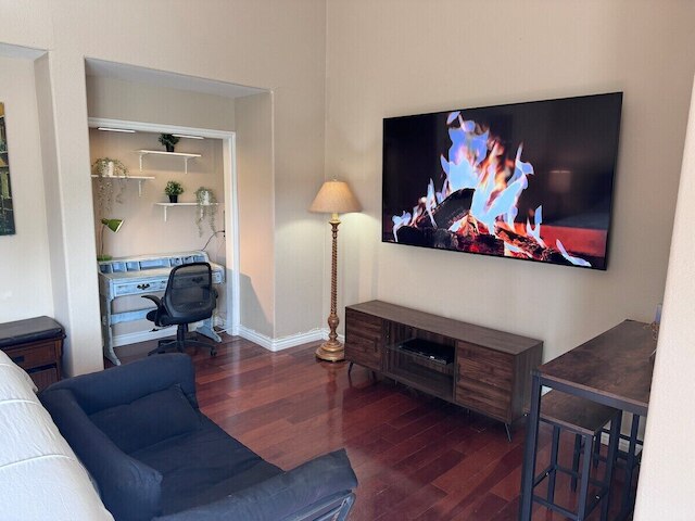 スタジオ イン クワイエット ゲーテッド SFR コミュニティ