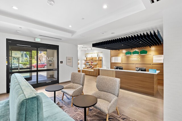 ホーム2 スイーツ バイ ヒルトン リバーサイド ダウンタウン