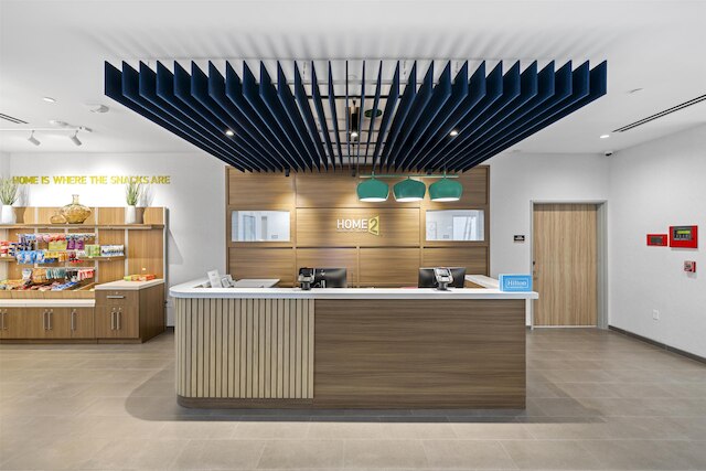 ホーム2 スイーツ バイ ヒルトン リバーサイド ダウンタウン