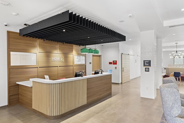 ホーム2 スイーツ バイ ヒルトン リバーサイド ダウンタウン