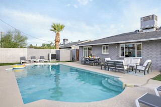 インディアノラ オアシス プライベート プール, アウトドア リビング & オールド タウン アクセス