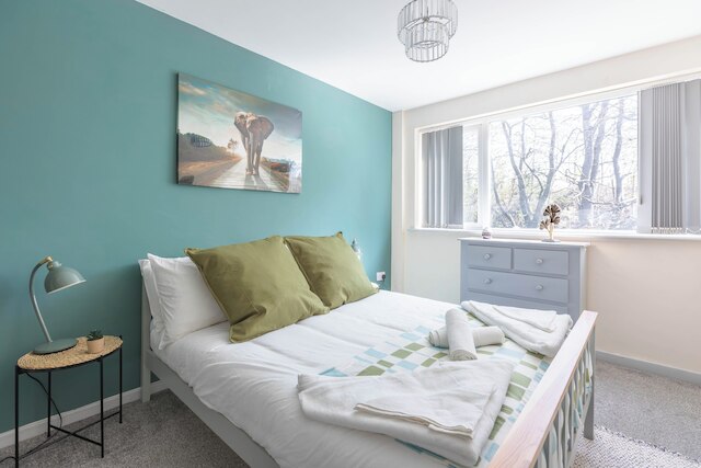 スペーシャス 4ベッド, フリー パーキング, ショート オア ロング ステイズ