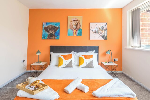 スペーシャス 4ベッド, フリー パーキング, ショート オア ロング ステイズ