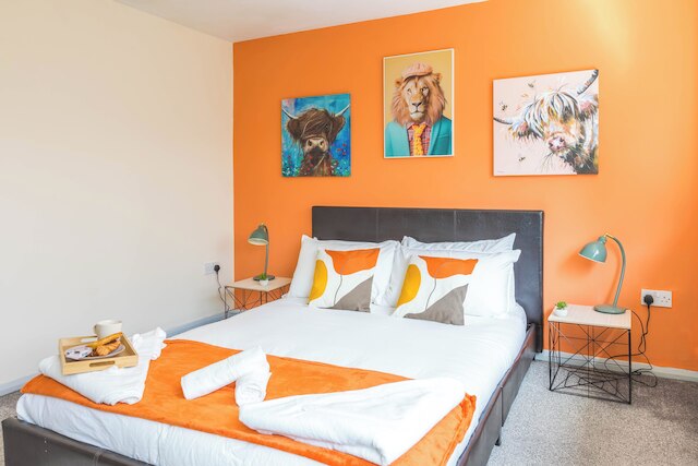 スペーシャス 4ベッド, フリー パーキング, ショート オア ロング ステイズ