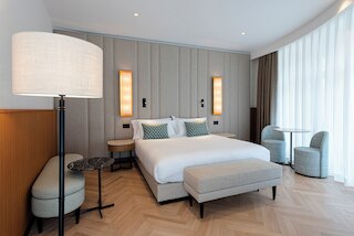 サークル6 ローマ