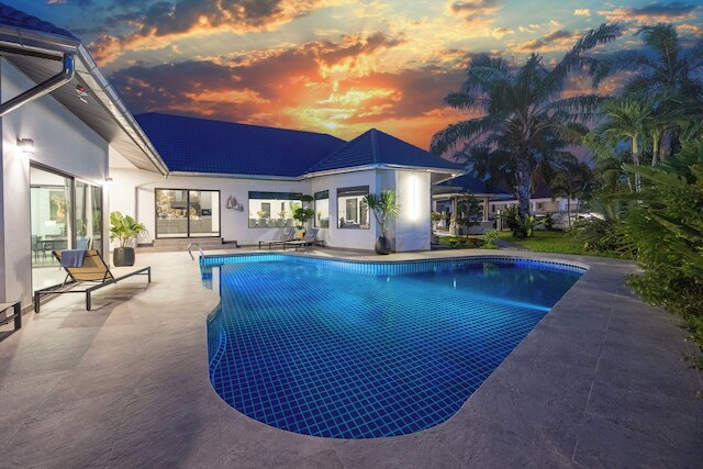 ヴィラ ワリー ミニッツ トゥ シティ アンド ビーチ