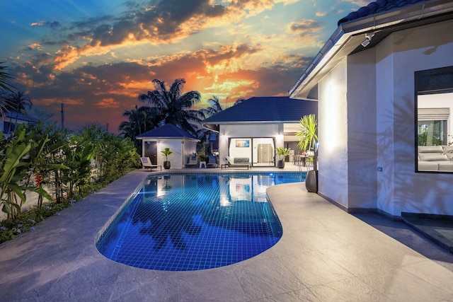 ヴィラ ワリー ミニッツ トゥ シティ アンド ビーチ