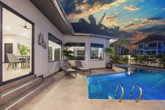 ヴィラ ワリー ミニッツ トゥ シティ アンド ビーチ