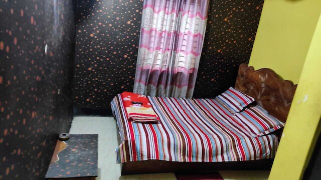 ホテル ニュー ロイヤル ジャトラバリ