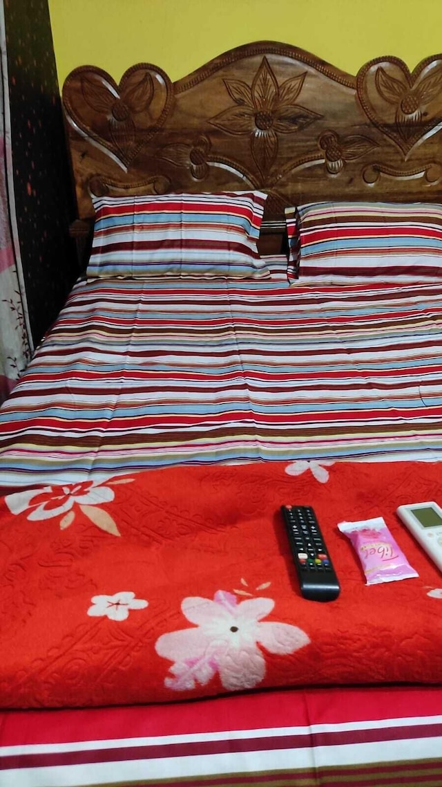 ホテル ニュー ロイヤル ジャトラバリ