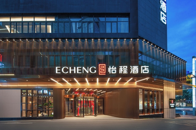 Echeng Hotel