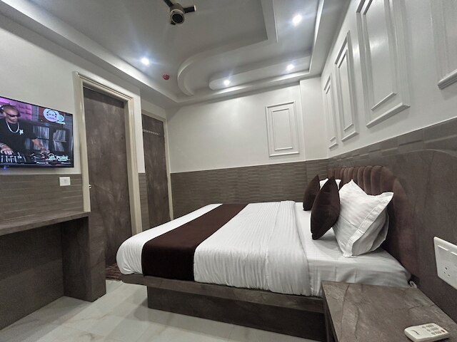 ホテル シュリー グル