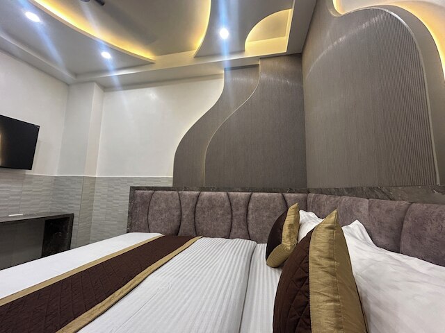 ホテル シュリー グル