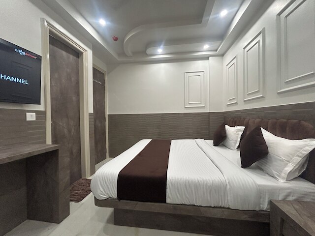 ホテル シュリー グル