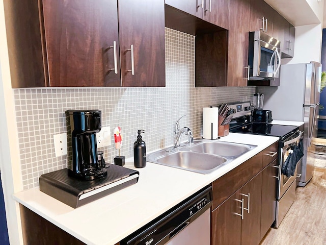 コージー ホーム ウィズ プール ジム パーキング 10 分 トゥ シダーズ