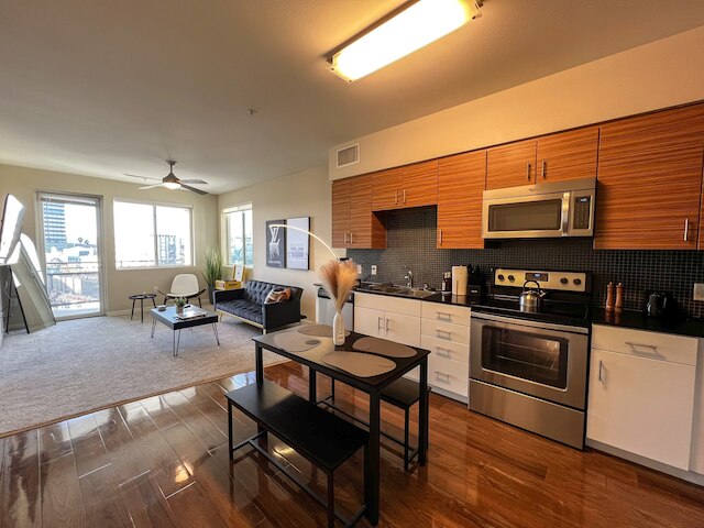 エレガント シティ エスケープ ジム プール 10 分 トゥ シダー