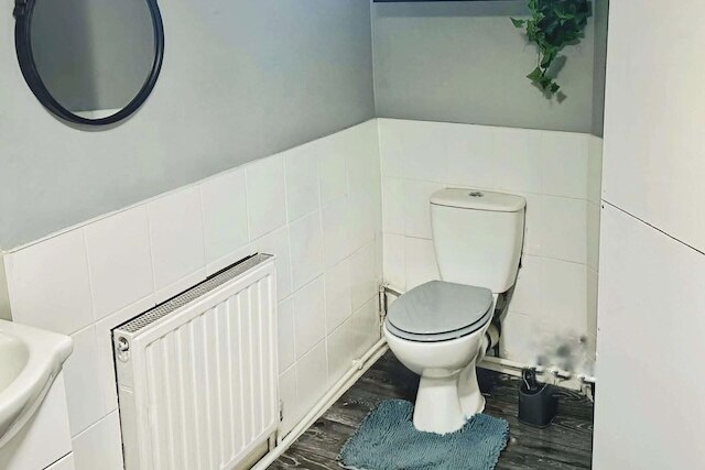 コージー リバプール アパートメント アップトゥ 8 ゲスト