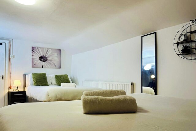 コージー リバプール アパートメント アップトゥ 8 ゲスト