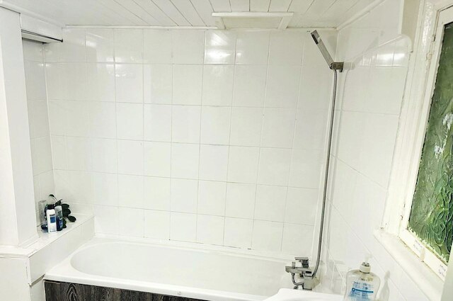 コージー リバプール アパートメント アップトゥ 8 ゲスト