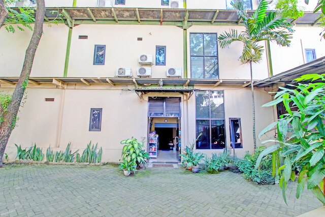 ホテル O スマラン ニア バンダラ アフマド ヤニ フォーマリー ルマ チェリア