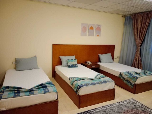 ヴェルサイユ ピラミッズ ホテル