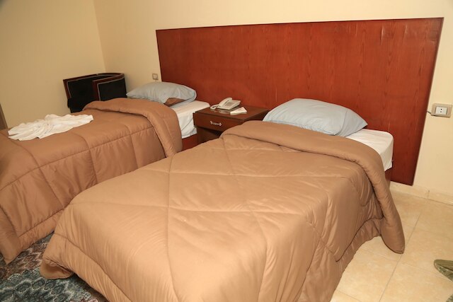 ヴェルサイユ ピラミッズ ホテル