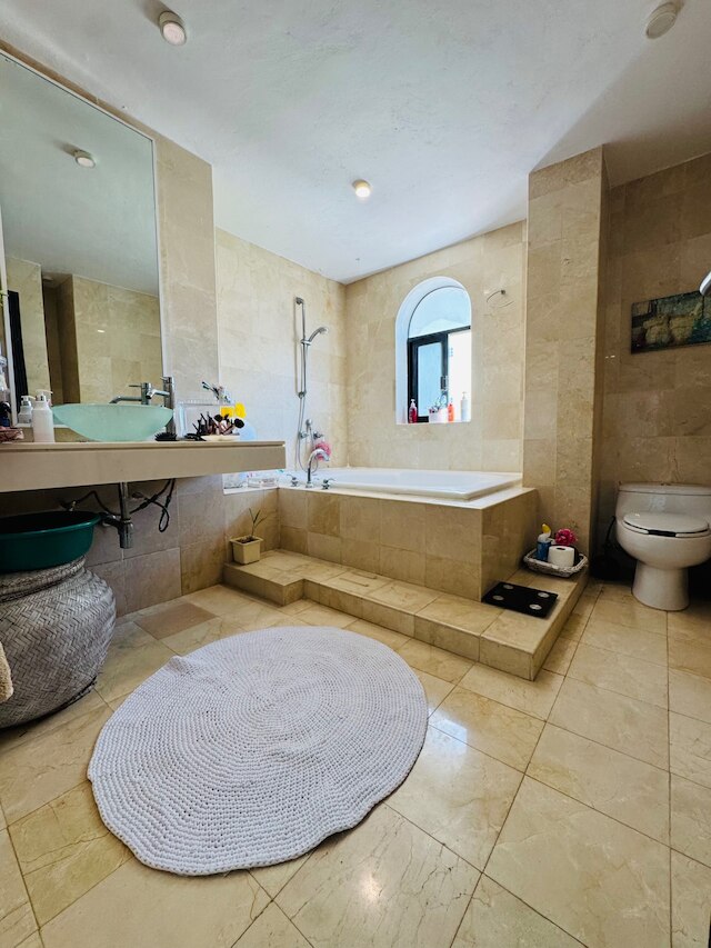 プラザ マドリード コージー アパートメント