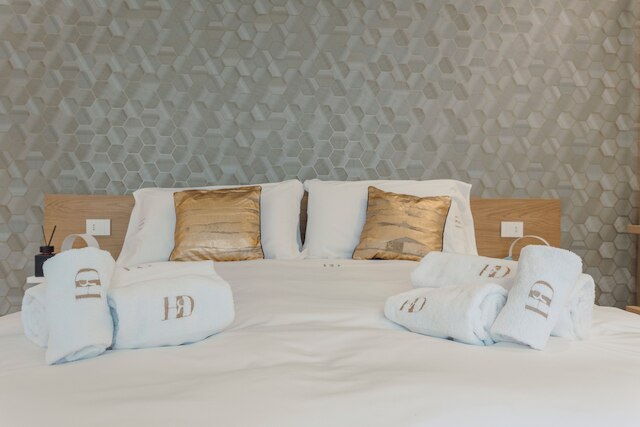 HrD ラグジュアリー ルームズ