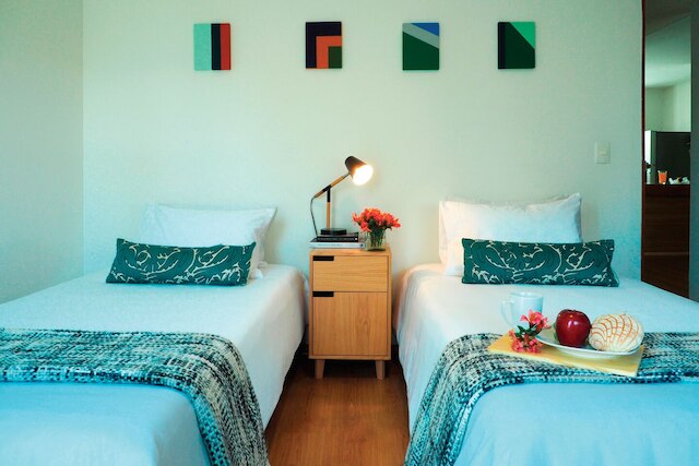 トーレ セビリア バイ ザ ローカル ウェイ