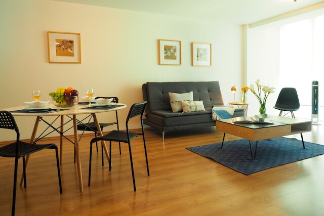 トーレ セビリア バイ ザ ローカル ウェイ