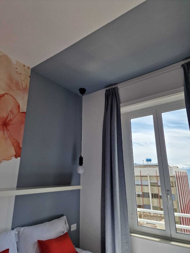 インカミング ルーフ ボビオ