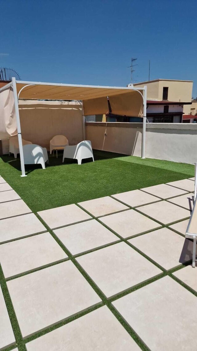 インカミング ルーフ ボビオ