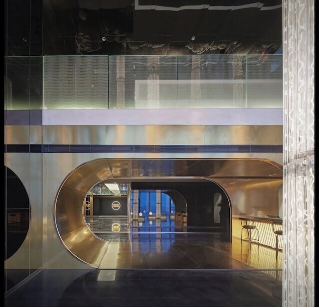 ISEYASHIYEGAOKONGJIUDIAN