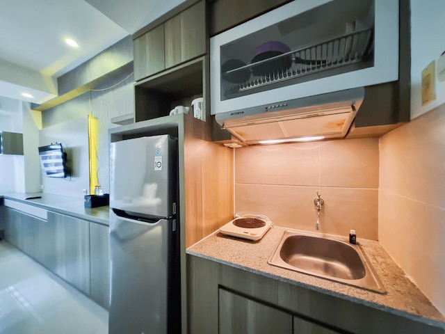 コージー アンド ナイス スタジオ アット スチューデント キャッスル ヨグヤカルタ アパートメント