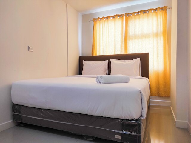 ラグジュリアス 1 ベッドルーム アット ヴィダ ビュー マカッサル アパートメント