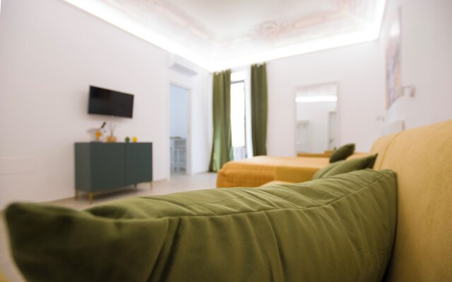 マッシモ ルームズ & スイート