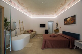 マッシモ ルームズ & スイート