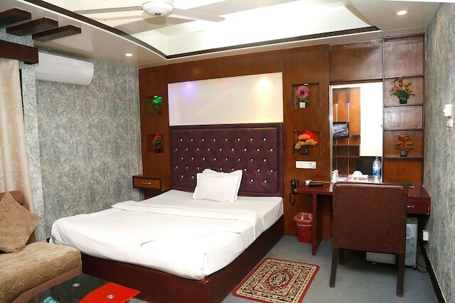 ホテル ラグジュアリーイン