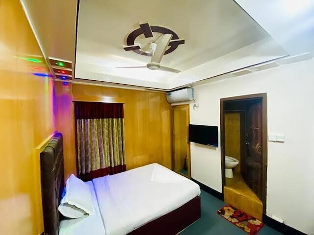 ホテル ラグジュアリーイン