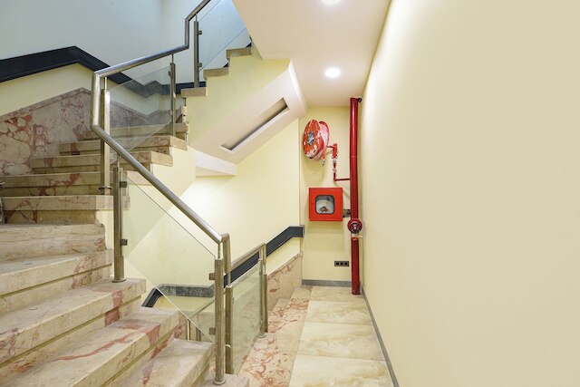 ファブホテル ヤシュ レジデンシー