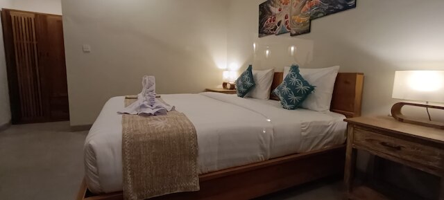 クブナク サヌール バリ