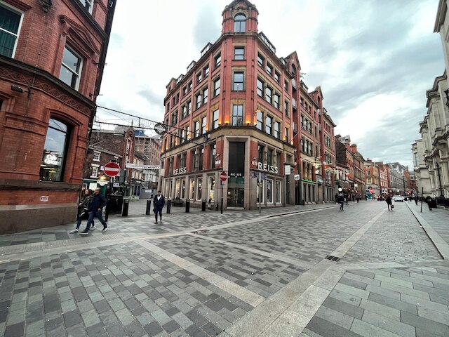 ムーアフィールド リバプール シティ スタジオズ