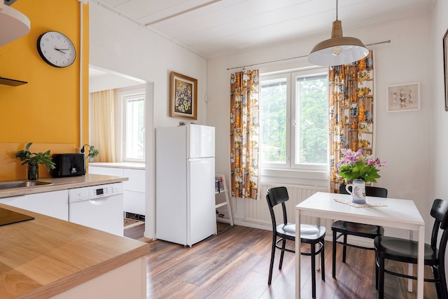 ラブリー 1 ベッドルーム アパートメント イン カーム ネイバーフッド