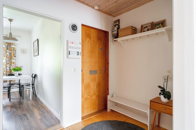 ラブリー 1 ベッドルーム アパートメント イン カーム ネイバーフッド